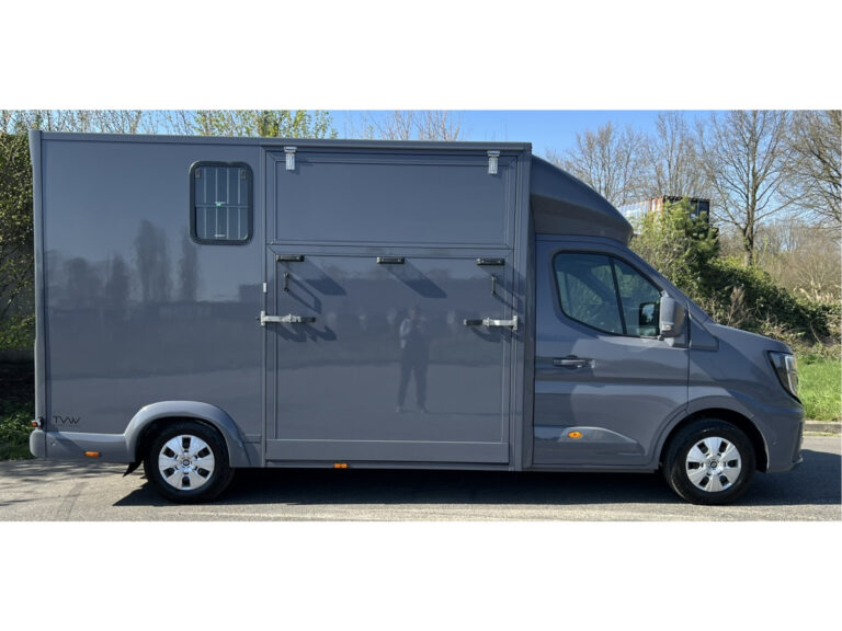 43996648-4.jpg